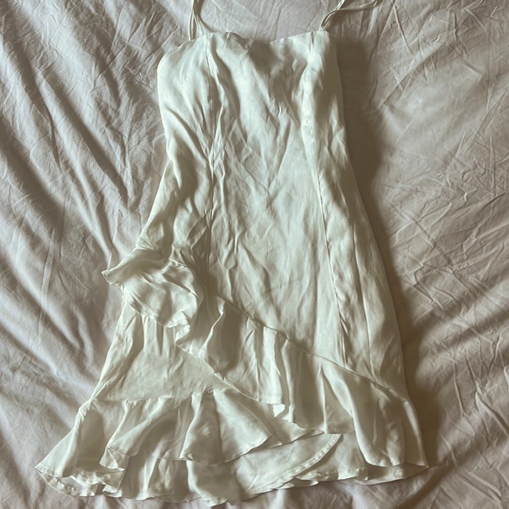 Blue rain dress size 4 still has tags on it